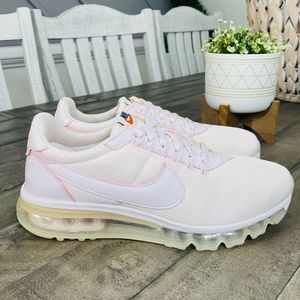 Nike Air Max 2017 Light Pink 911180-600 Athletic Running Shoes Size 9.5